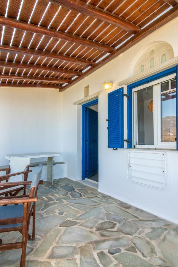 Sail Inn Agios Romanos Dış mekan fotoğraf