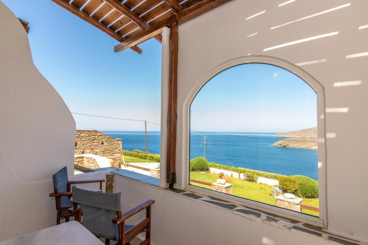 Sail Inn Agios Romanos Dış mekan fotoğraf