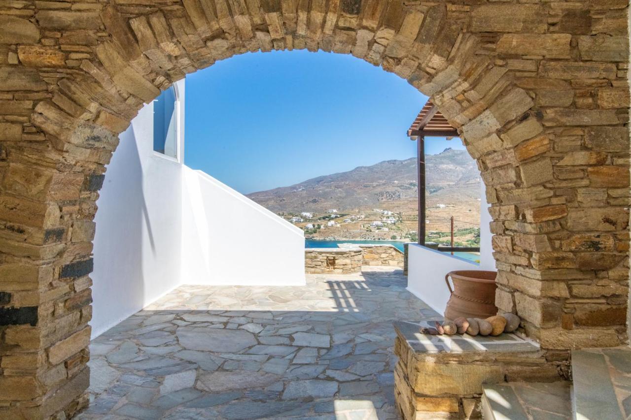 Sail Inn Agios Romanos Dış mekan fotoğraf