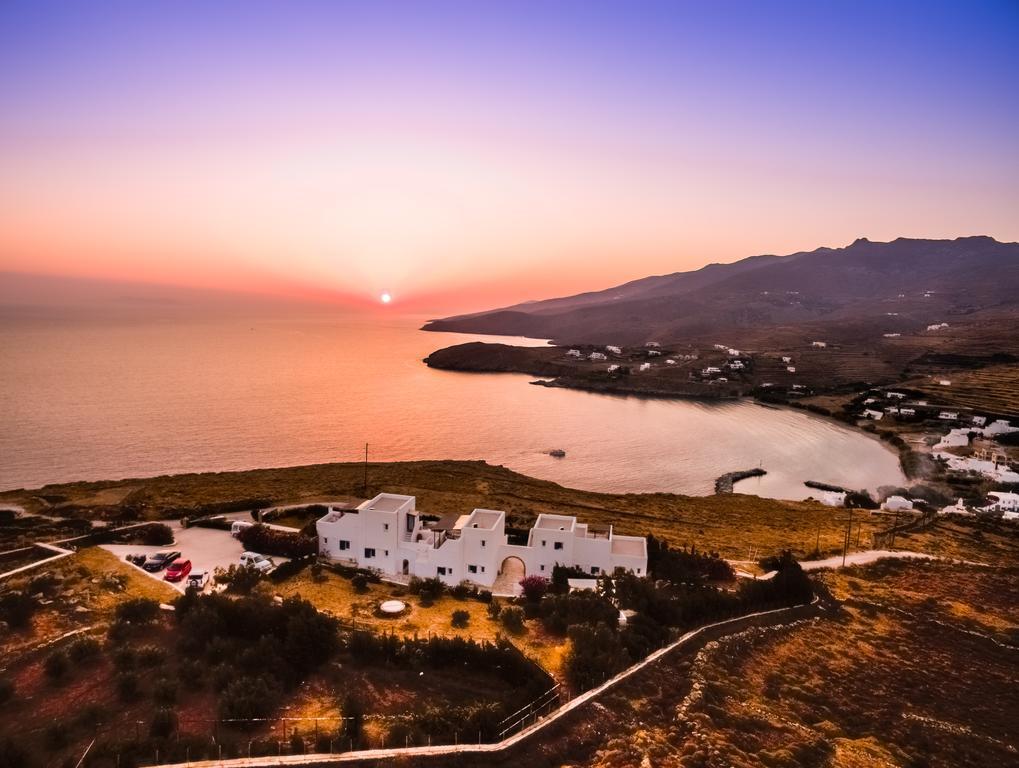 Sail Inn Agios Romanos Dış mekan fotoğraf